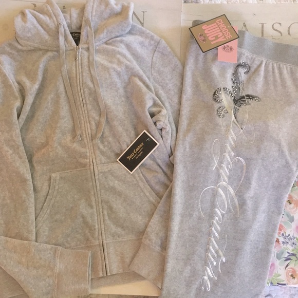 Juicy Couture Other - ASO NWT Y2K✨ Juicy Couture Vintage Silver Lining Velour Tracksuit Size Medium!